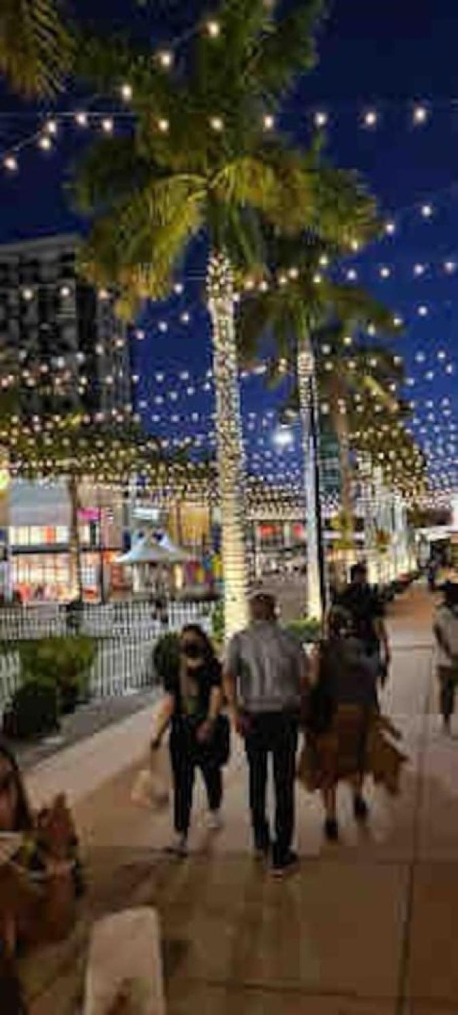 Style Luxury Living In Doral, Appartamento