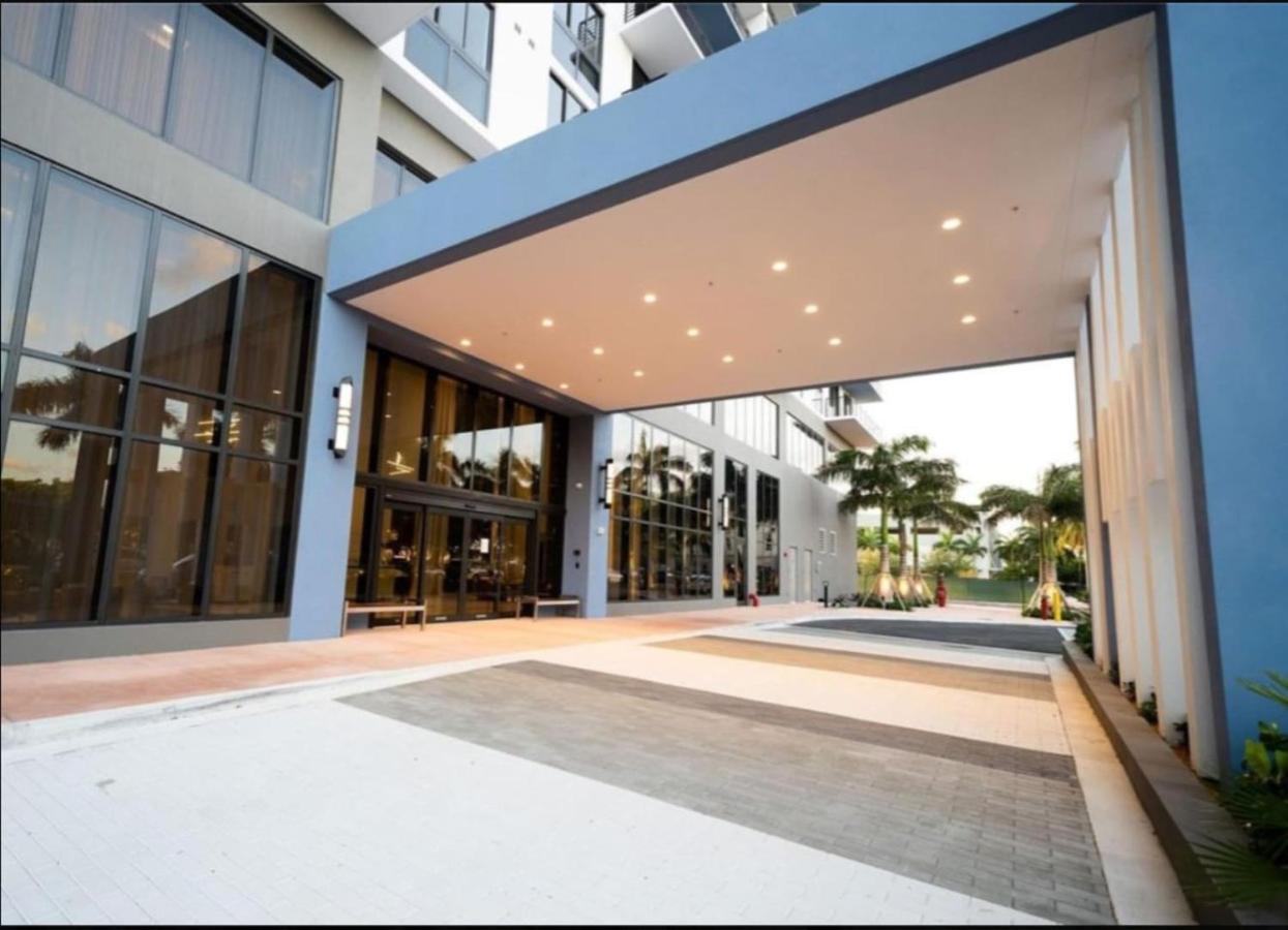 Appartamento Style Luxury Living In Doral, *