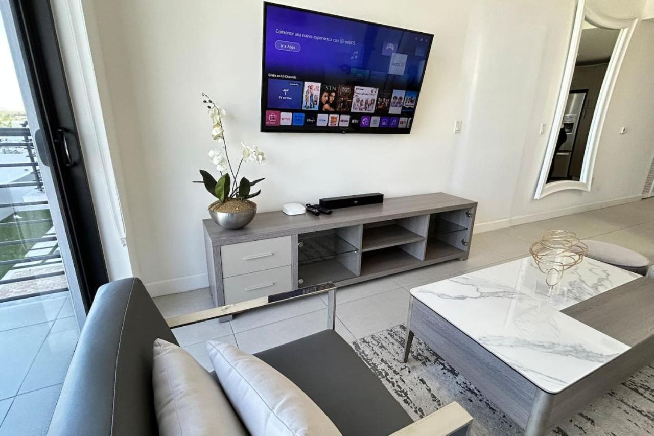 Appartamento Style Luxury Living In Doral, *