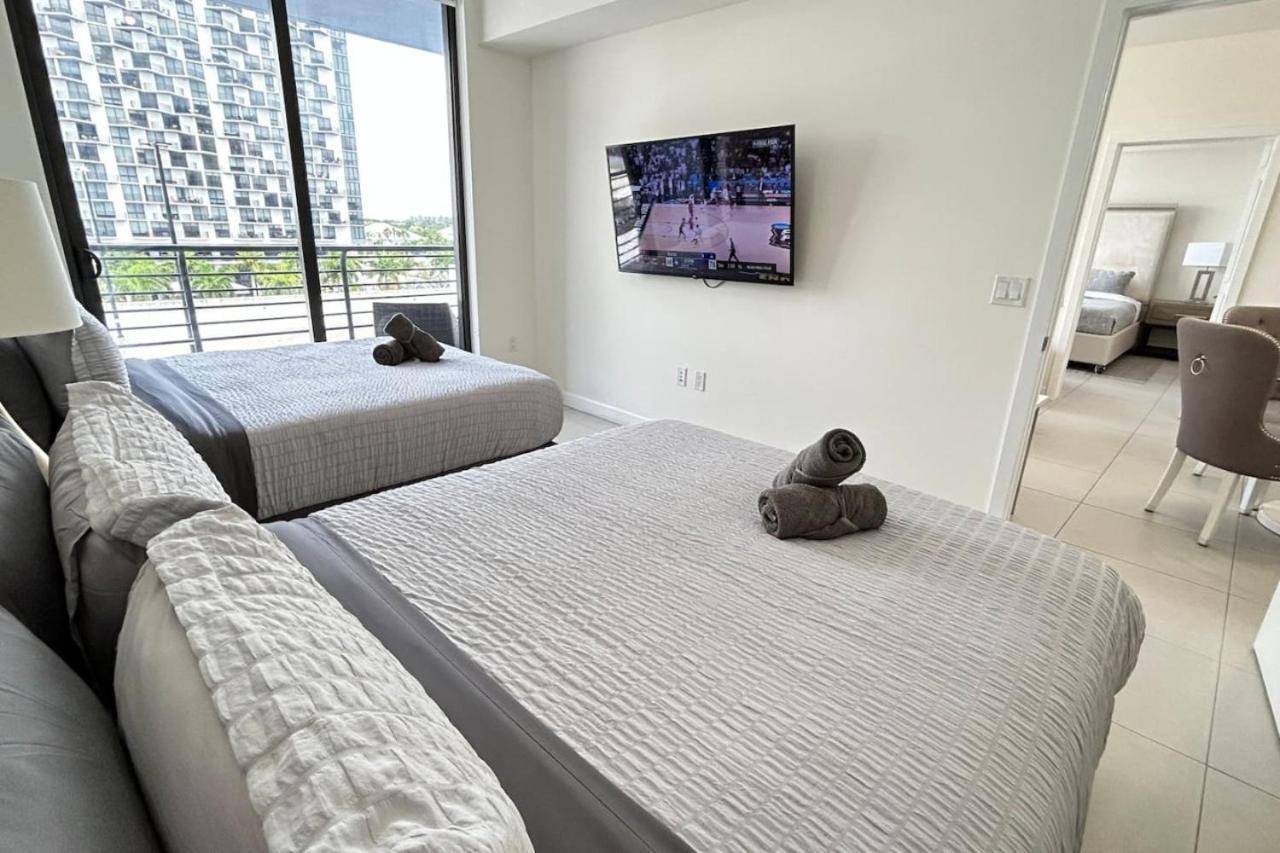 Style Luxury Living In Doral, Miami